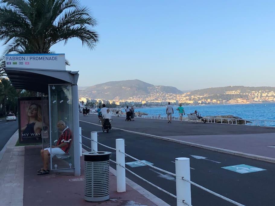 Vue Mer, 2 Pieces Lumineux Nizza Esterno foto