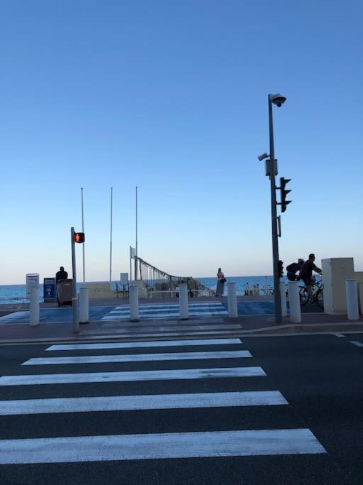 Vue Mer, 2 Pieces Lumineux Nizza Esterno foto